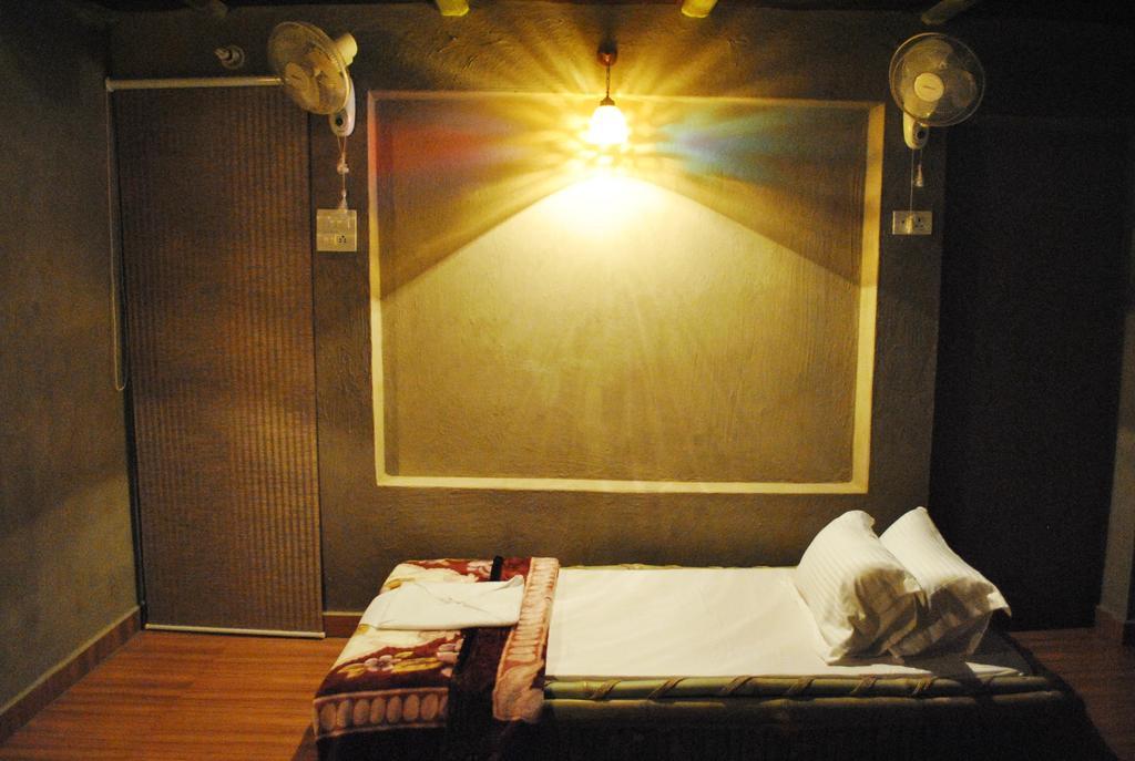 Shri Guest House Varanasi Exterior foto